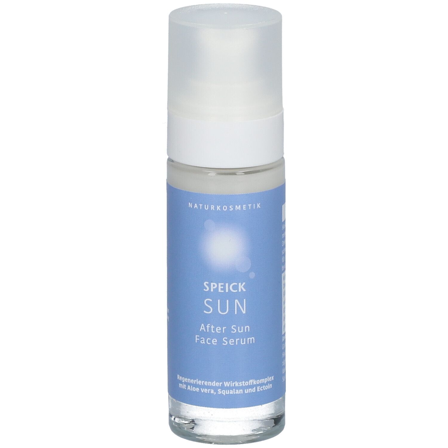 Klarflasche mit weißem Pumpkopf. SPEICK SUN After Sun Face Serum auf blauem Etikett. Naturkosmetik.