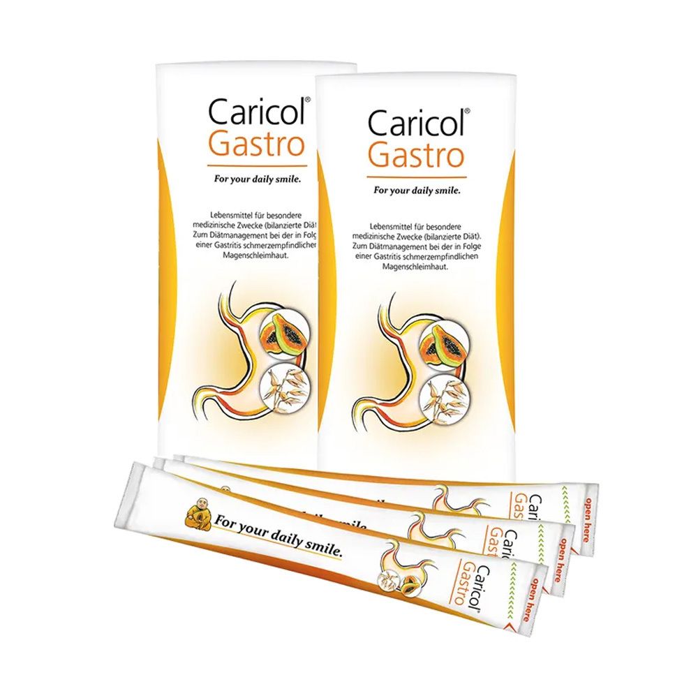 Zwei Packungen und vier Einzelportionen. Auf den Packungen steht Caricol Gastro. Auf den Einzelportionen steht Caricol Gastro und "Open Here".