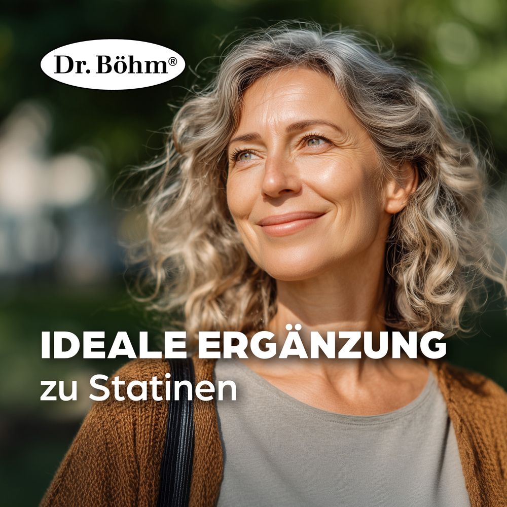 Portrait d'une femme aux cheveux gris. Texte : COMPLÉMENT IDÉAL aux statines. Logo Dr. Böhm®.