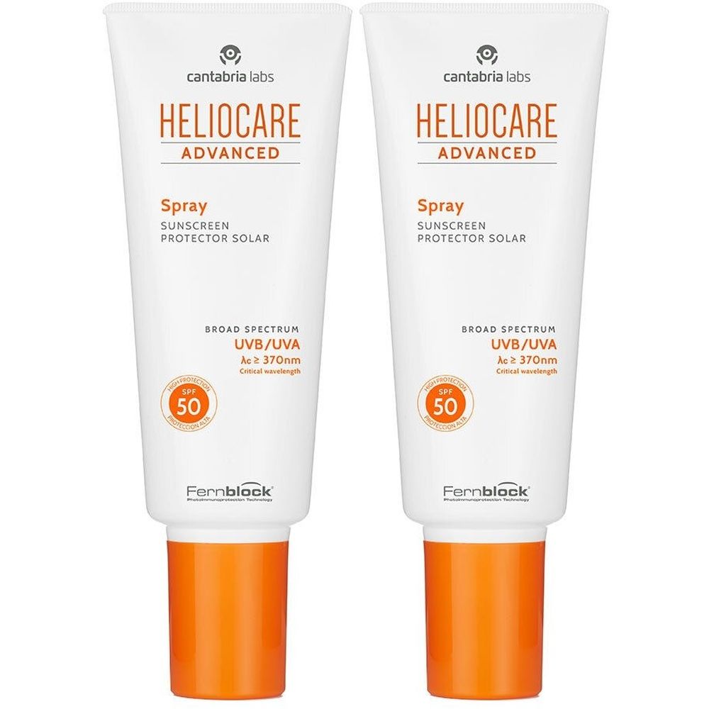 Zwei weiße Tuben mit orangefarbenen Kappen. Aufschrift: HELIOCARE ADVANCED Spray LSF 50. Sonnenschutzmittel.