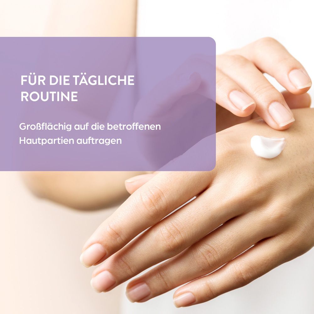 Hände tragen Lasepton Creme auf, für die tägliche Routine.