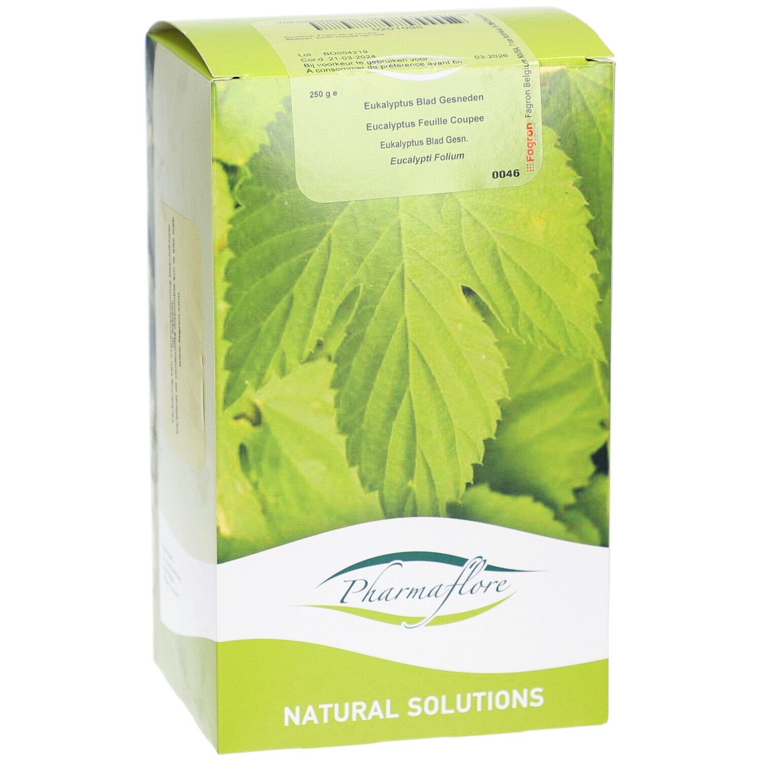Kartonverpackung mit Pharmaflore-Logo und Abbildung von Blättern. Text: Eucalyptus Feuille Coupée.