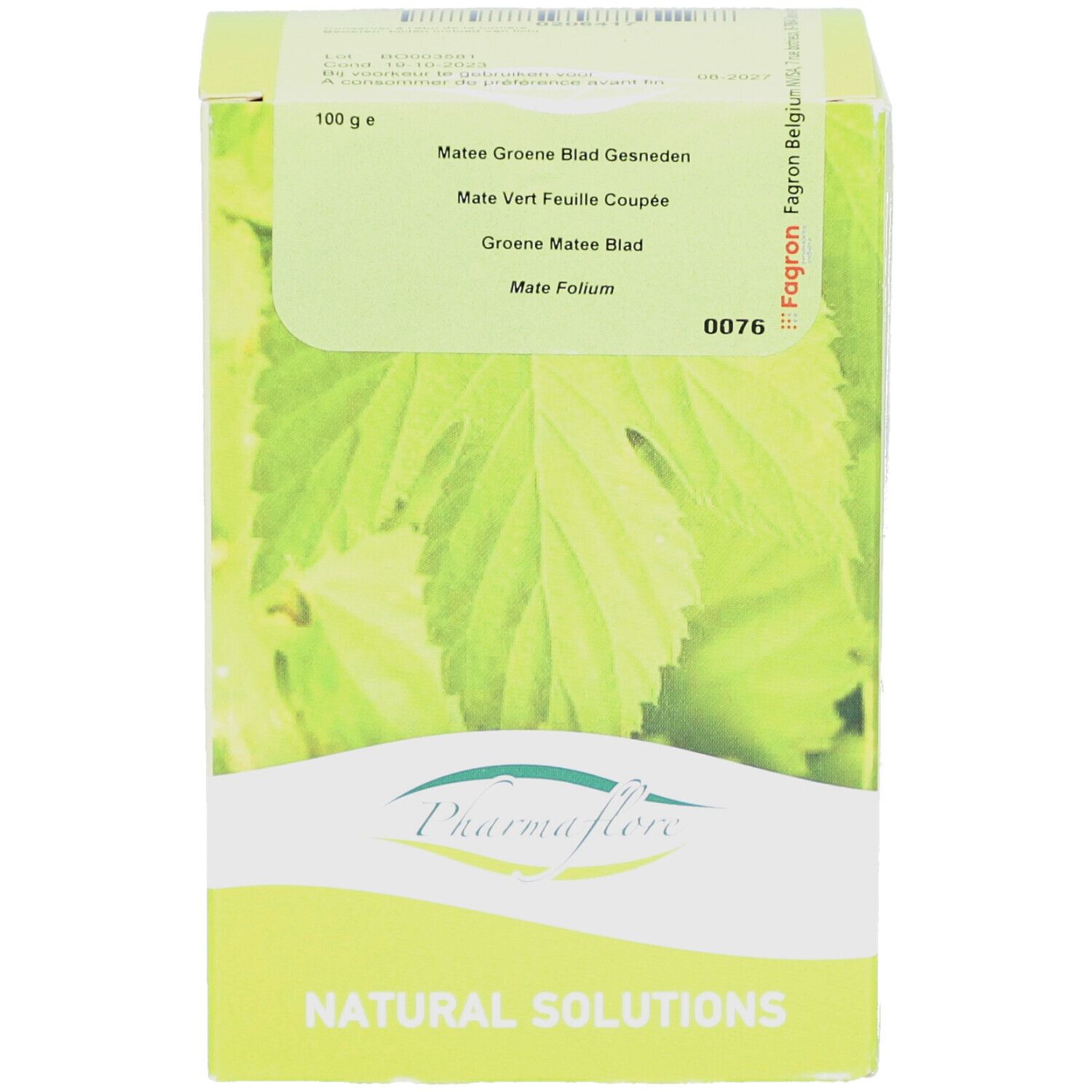 Kartonverpackung mit grünem Blattmotiv. Text: Pharmaflore, Mate Vert Feuille Coupée. 100 g.