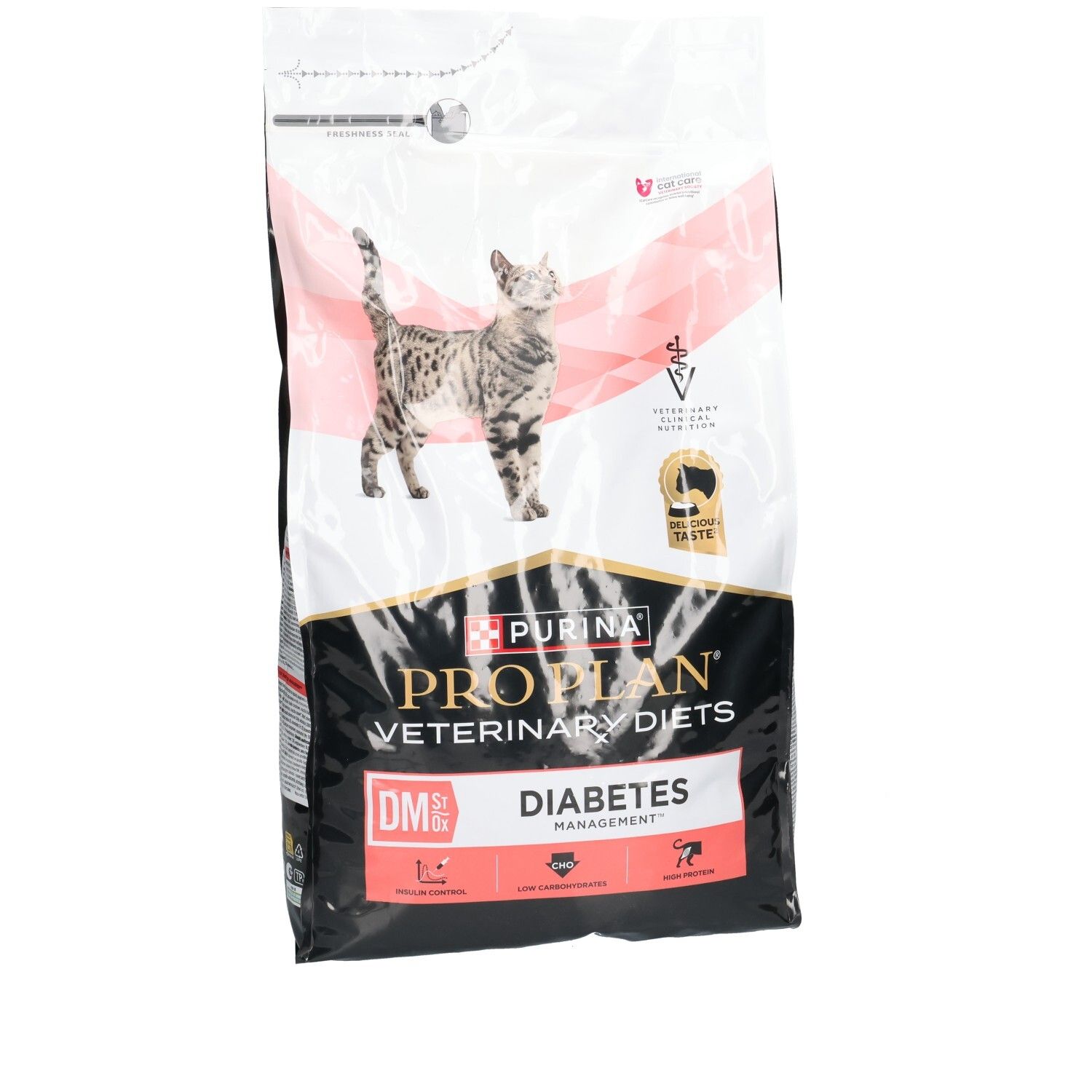 Beutel mit Trockenfutter für Katzen. Aufdruck: PRO PLAN Veterinary Diets DM Diabetes Management. Abbildung einer Katze.