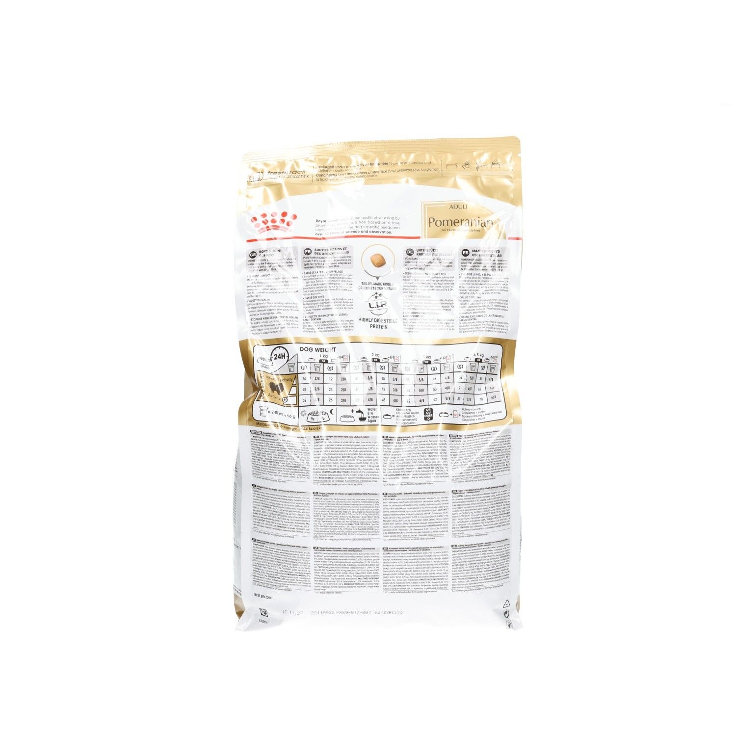 Rückseite eines Royal Canin Adult Pomeranian Hundefutterbeutels mit Nährwertangaben und Fütterungsempfehlungen.