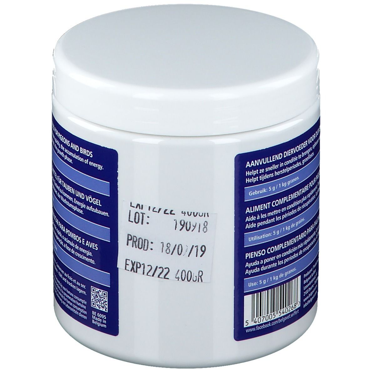 Weißer Behälter mit blauem Etikett. Aufdruck: LOT, Prod. und EXP. Daten. Barcode und QR-Code.