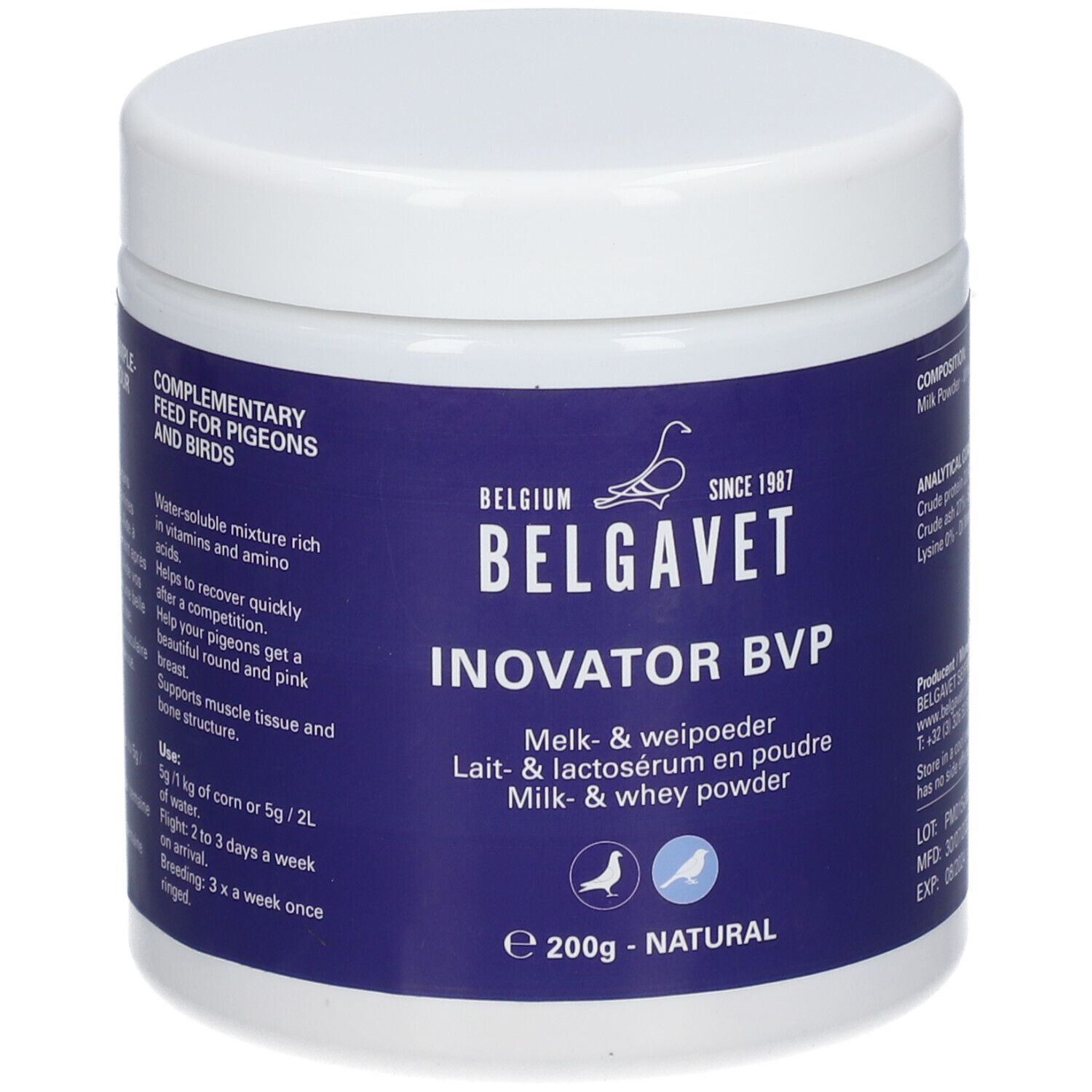 Weißer Behälter mit blauem Etikett. Text: BELGAVET, INOVATOR BVP, Melk- & weipoeder, Lait- & lactosérum en poudre, Milk- & whey powder. 200g - NATURAL.