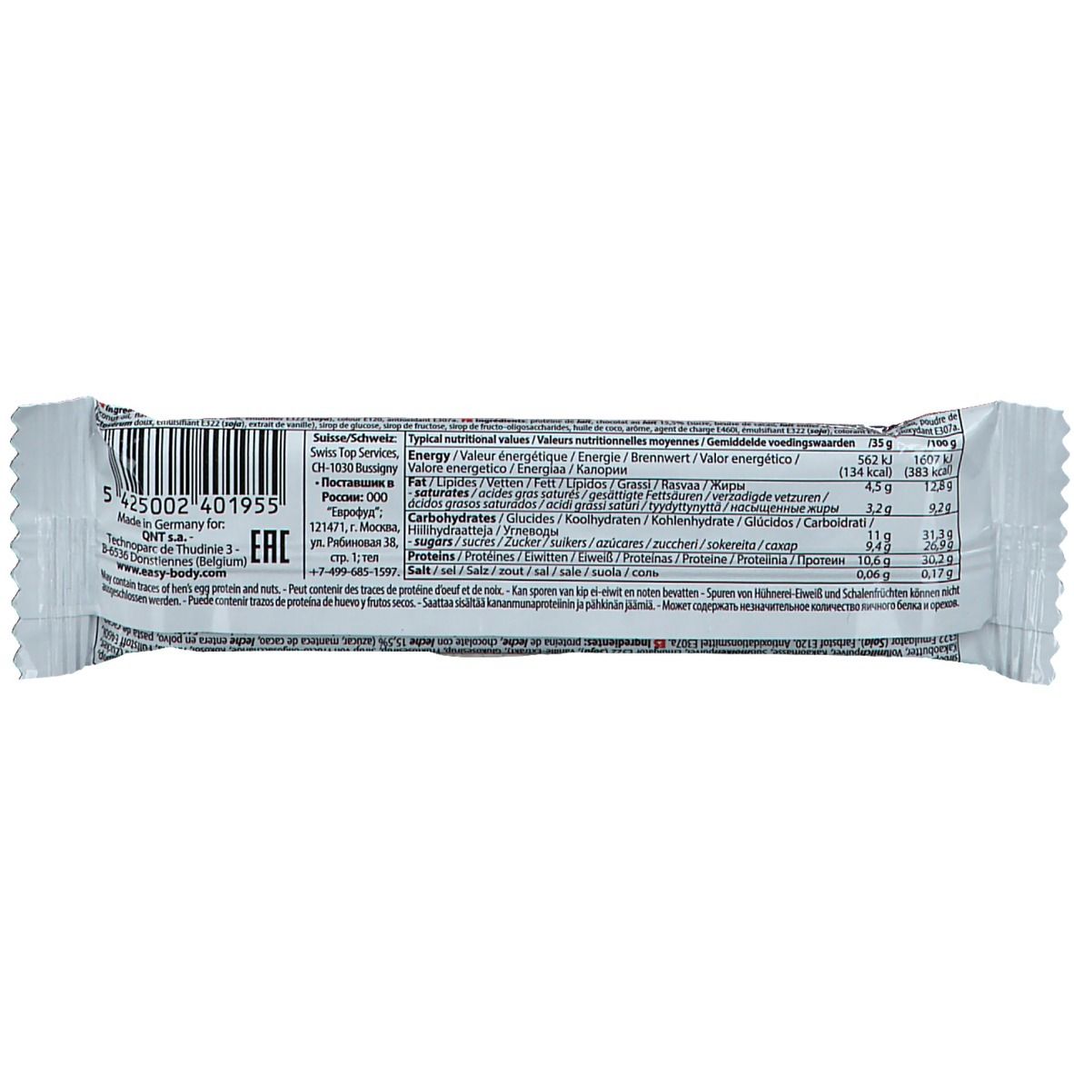 Verpackung eines Proteinriegels. Rückseite mit Nährwertangaben, Barcode und Text. Weißer Hintergrund.