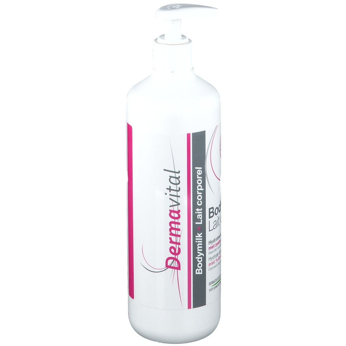 Flacon blanc avec pompe. Inscription: Dermavital Bodymilk Lait corporel. À l'huile d'amande douce. Testé dermatologiquement.