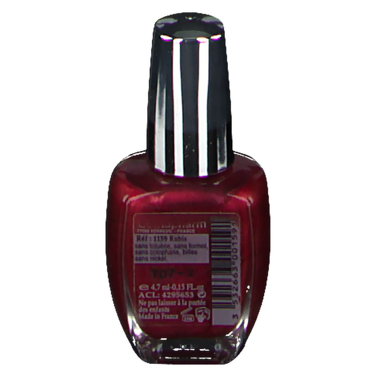 Dos du flacon de vernis à ongles rouge rubis. Étiquette avec informations sur le produit, dont Ref. 1313 Rubin.