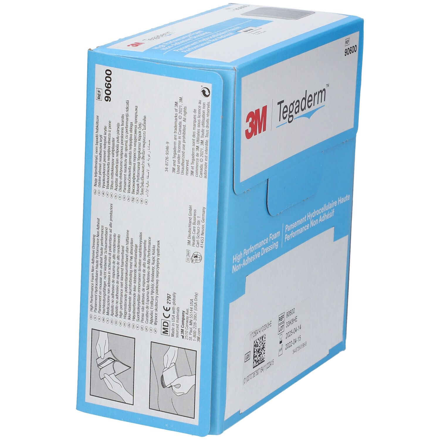 Karton mit 3M Tegaderm Schaumverband. Produktname und Referenznummer. Enthält 10 sterile Verbände. Gebrauchsanweisung auf der Seite.