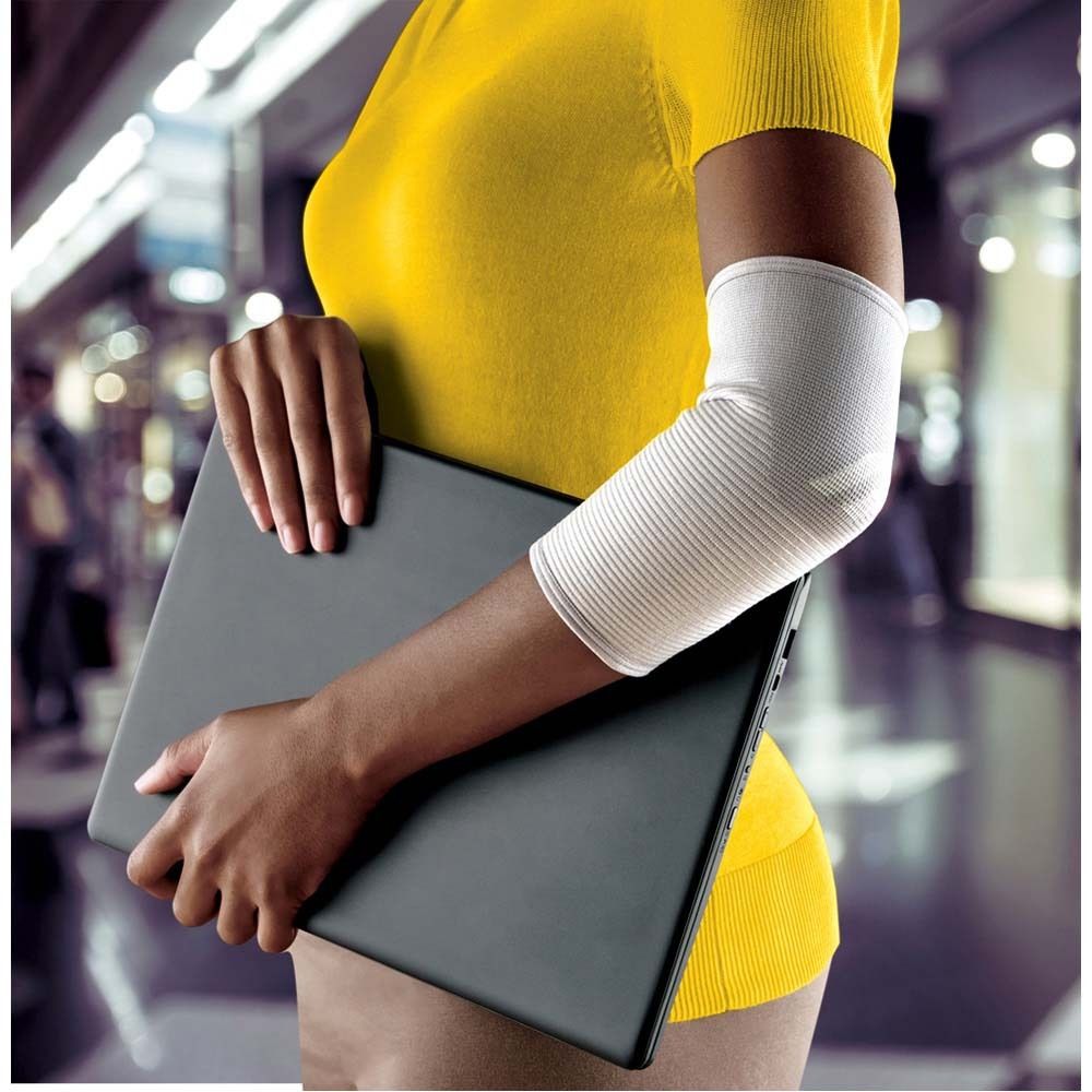 FUTURO™ Comfort Lift Ellenbogen-Bandage, Größe M. Verpackung mit Produktname, Bandage und Größenangaben.