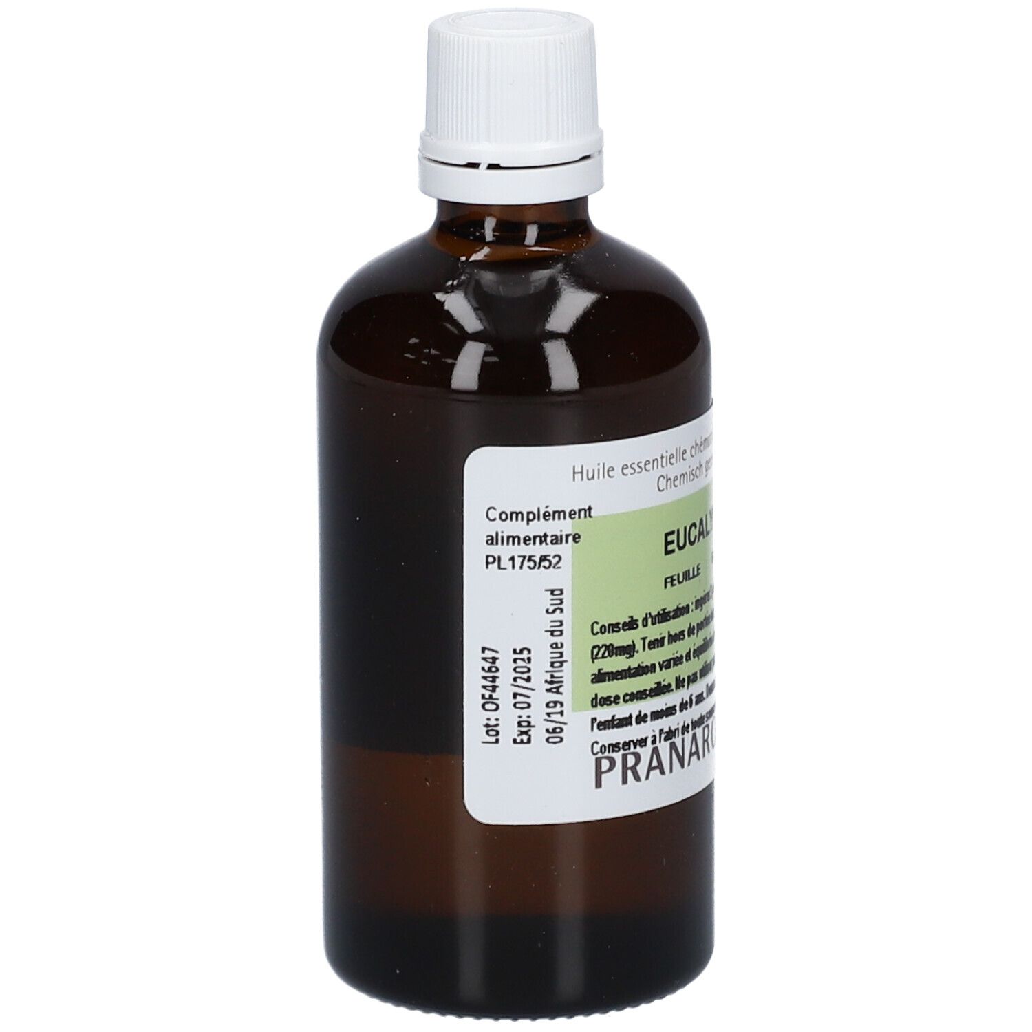 Braune Glasflasche mit weißem Deckel. Etikett mit Produktinformationen und Chargennummer. Marke Pranarôm.