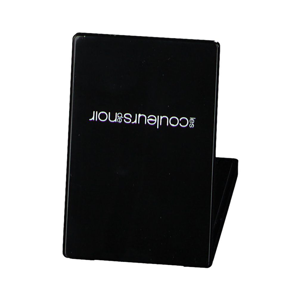 Geschlossene schwarze Lidschatten-Verpackung. Auf dem Deckel steht 'les couleurs noir' in weißer Schrift.