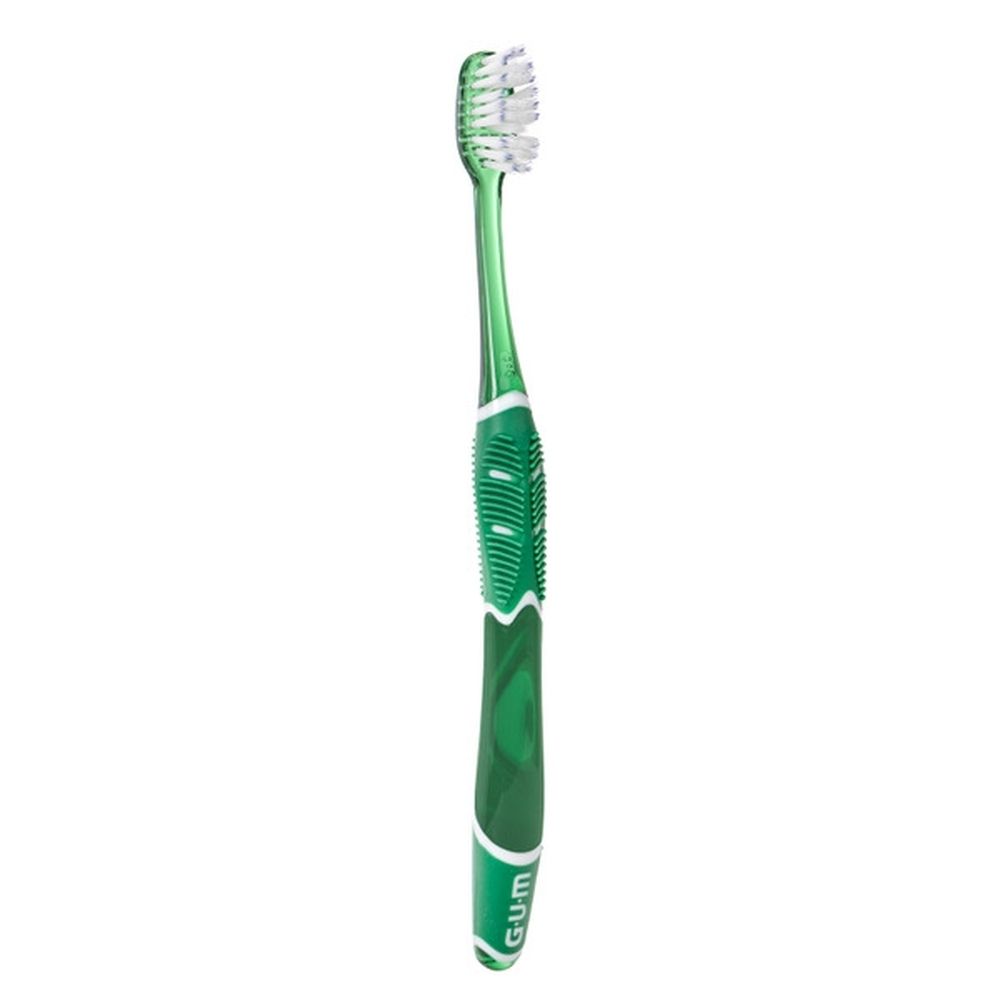 Brosse à dents verte. Marque GUM Pro. Soie souple. 7x plus de portée. Emballage.