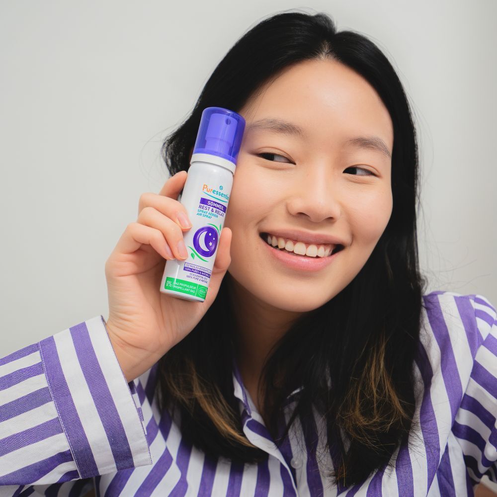 Puressentiel Spray aux 12 huiles essentielles pour le sommeil et la détente.