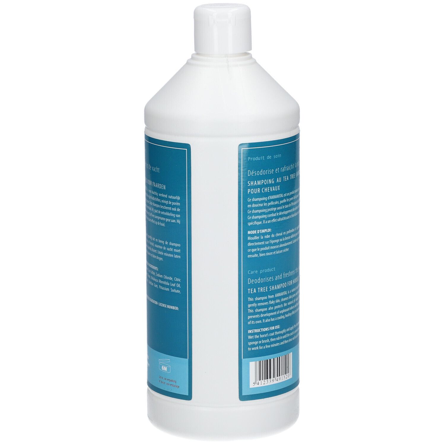 Rückseite einer weißen Flasche mit blauem Etikett. Text: Tea Tree Shampoo für Pferde. Inhaltsstoffe und Anwendungshinweise.