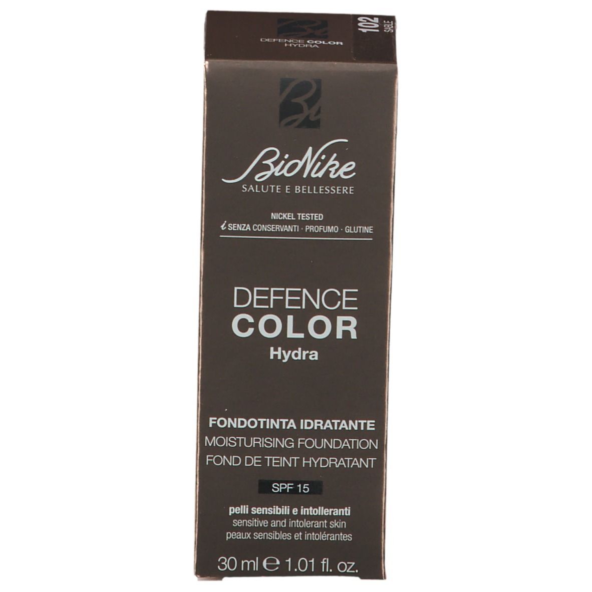 Verpackung mit Foundation-Informationen. Aufschrift: Defence Color Hydra, 102 Sable, SPF 15. Marke: BioNike.