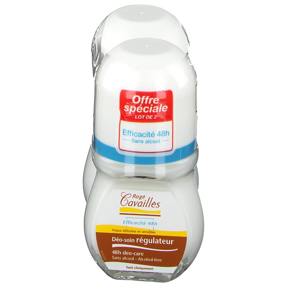 Zwei Roll-on-Deodorants in Verpackung. Weiße Flaschen, rote und blaue Aufkleber. Text: "Offre spéciale", "LOT DE 2".