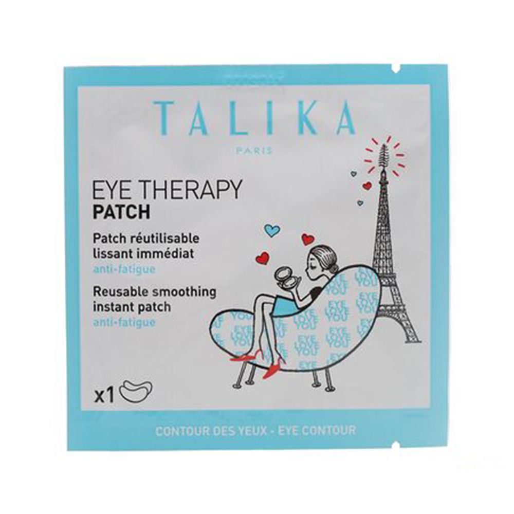 Emballage bleu clair avec illustration d'une femme sur un fauteuil et la Tour Eiffel. Inscription TALIKA, EYE THERAPY PATCH. Un patch oculaire.