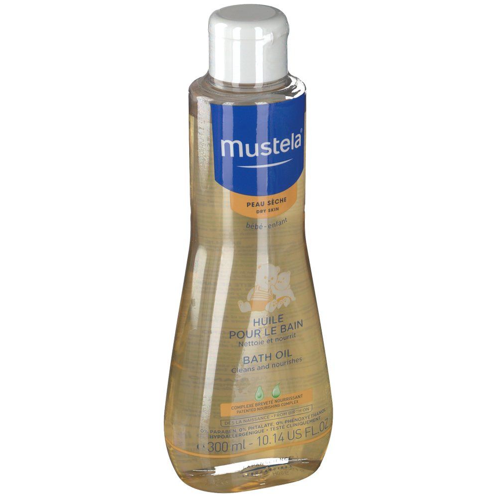 Flacon d'huile de bain Mustela. Étiquette bleue et blanche avec nom et texte du produit. Liquide transparent. Bouchon blanc.