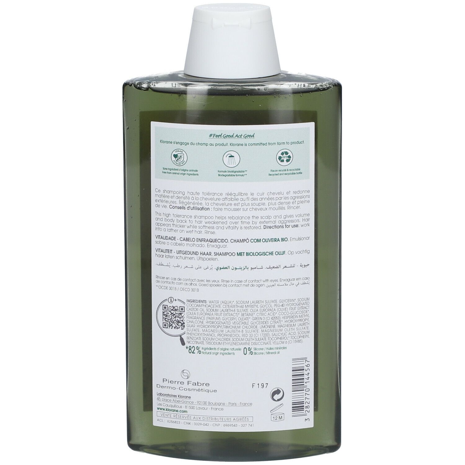 Rückseite einer grünen Shampoo-Flasche. Etikett mit Text, Inhaltsstoffen, Recycling-Symbolen und QR-Code.