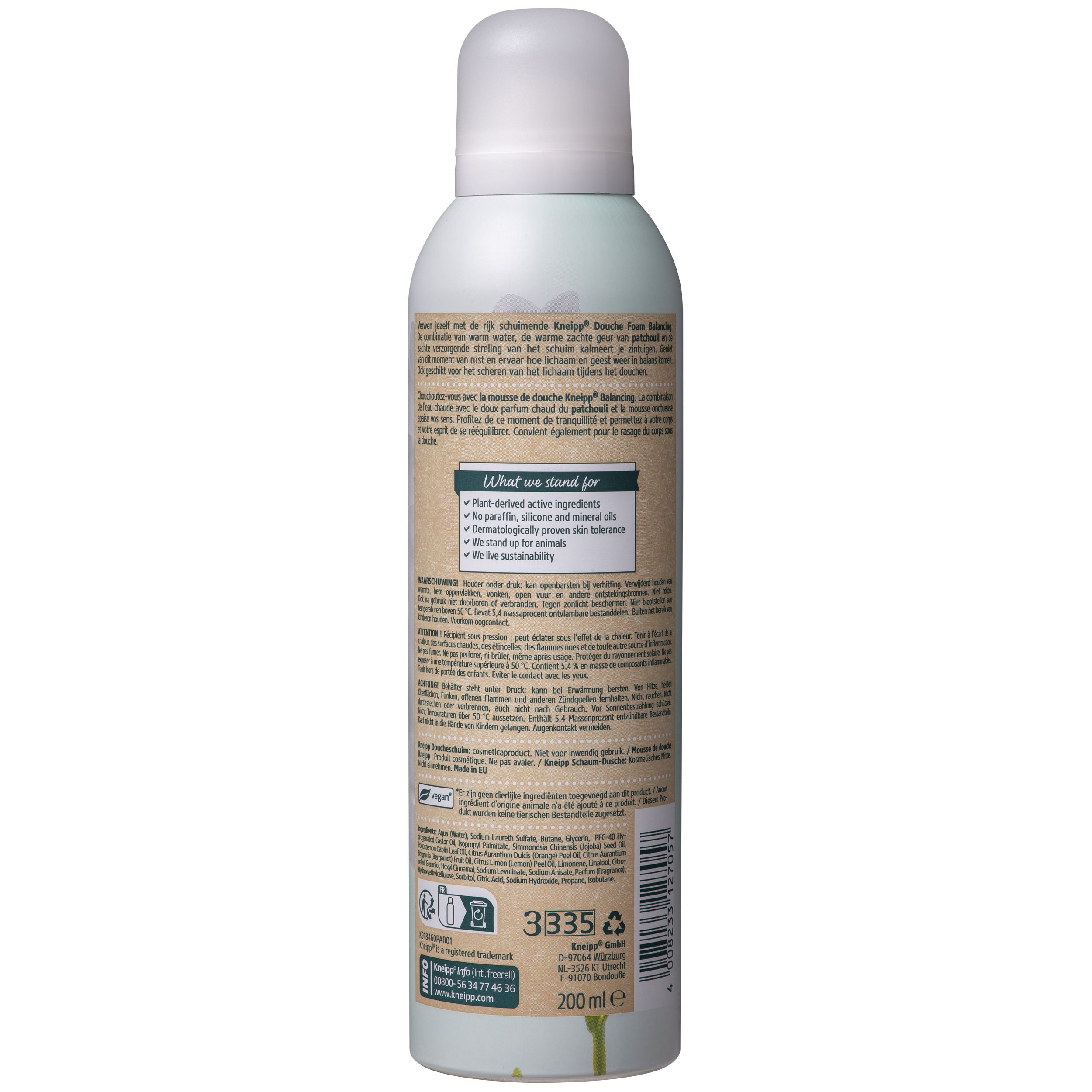 Flacon blanc et argenté avec logo Kneipp, étiquette "Duschschaum", "Balancing" et "Patchouli".