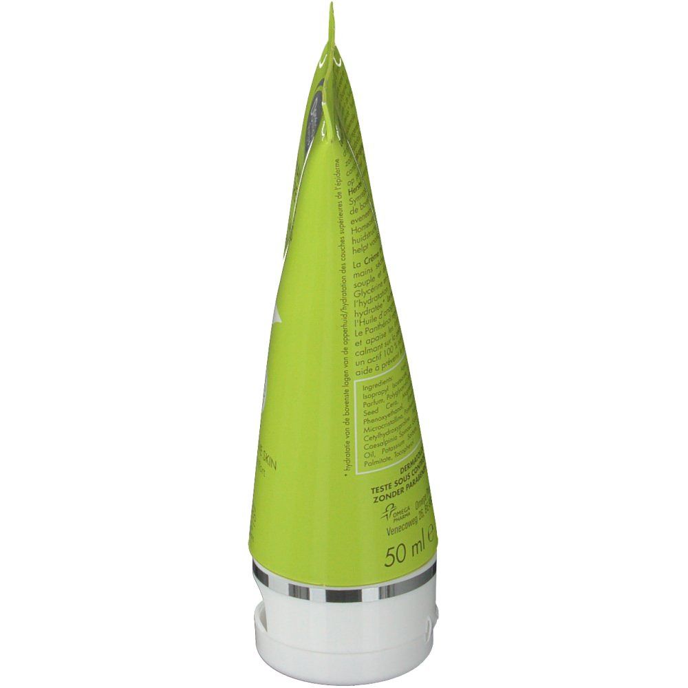 Vue latérale du tube de crème pour les mains vert. Texte au dos et indication de 50 ml.