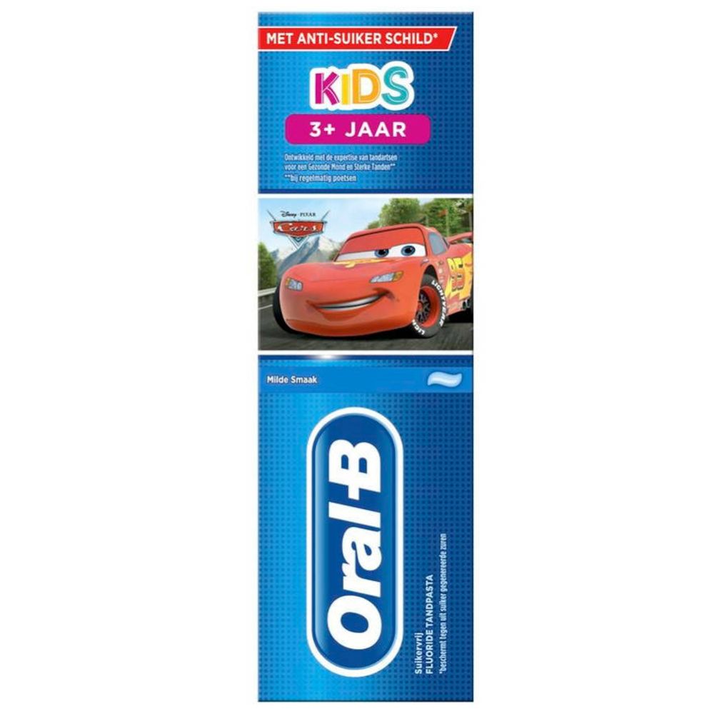 Tube de dentifrice. Emballage bleu avec logo Oral-B et inscription "KIDS 3+ JAAR". Illustration de Flash McQueen.