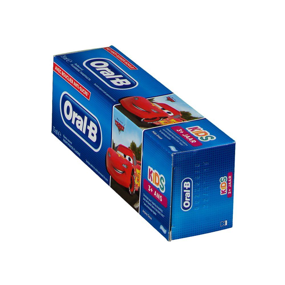 Emballage de dentifrice. Boîte bleue avec logo Oral-B et "KIDS 3+ ANS". Illustration de Flash McQueen.