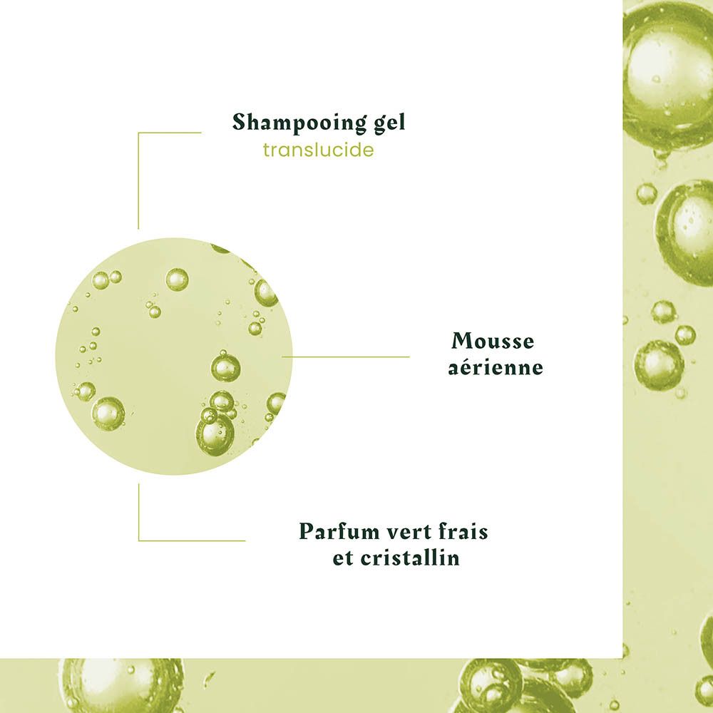 Translucides Shampoo-Gel mit luftigem Schaum und frischem, kristallklarem Duft.