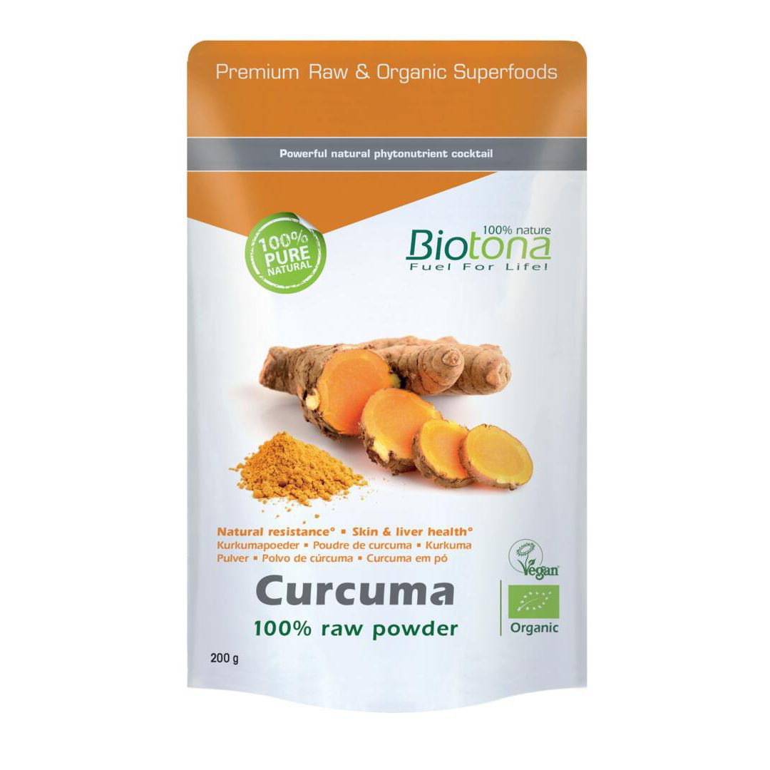 Poudre de curcuma bio crue Biotona dans un sachet avec racine et poudre de curcuma.