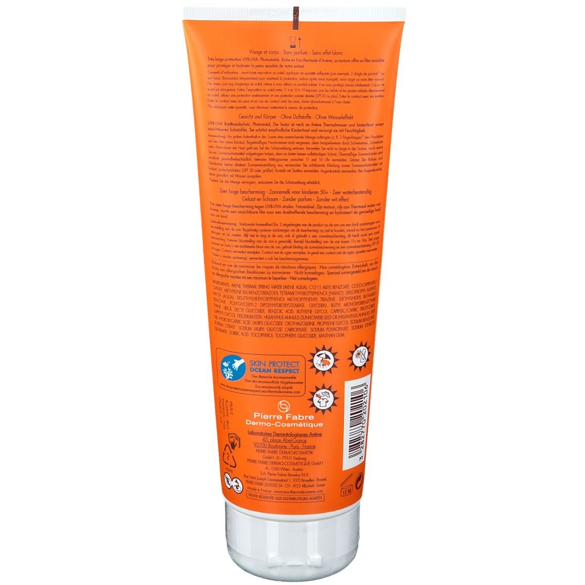 Rückseite einer orangefarbenen Sonnenmilch-Tube. Text in mehreren Sprachen. Logos: "Skin Protect Ocean Respect", Pierre Fabre.
