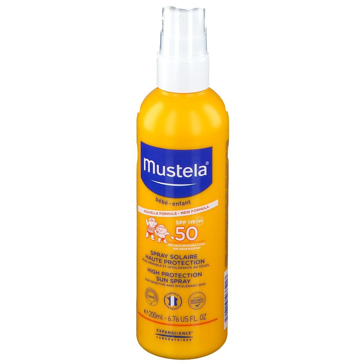 Gelbe Flasche mit weißem Sprühkopf. Aufschrift: Mustela, 50 SPF, Spray solaire haute protection. 200ml.
