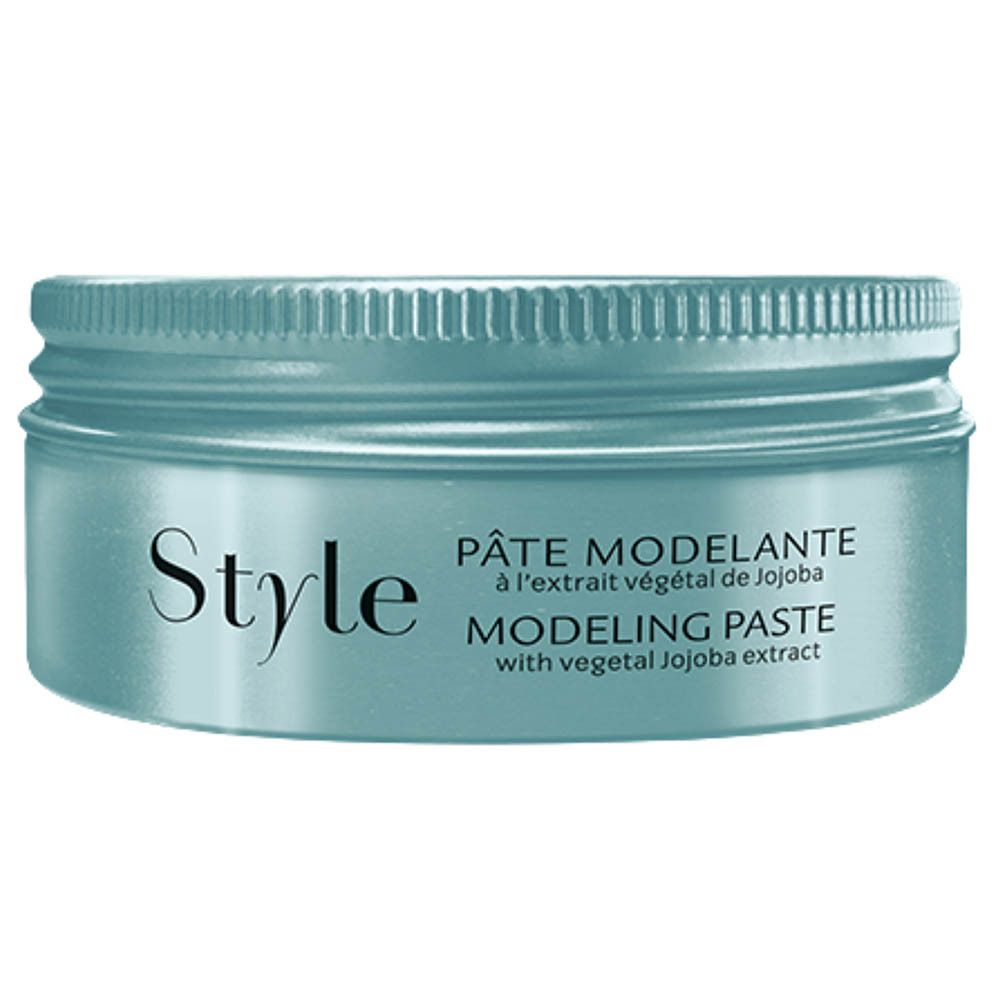 Hellblaue Dose mit silbernem Deckel, "Style" und "Modeling Paste" Aufschrift.