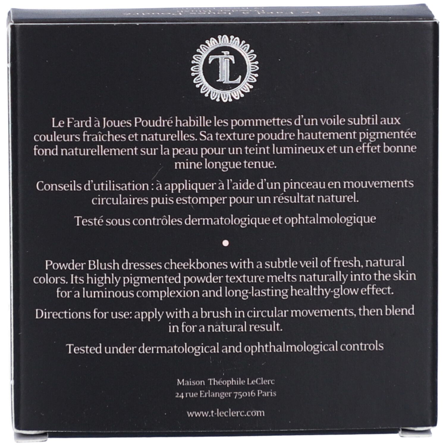 Dos de l'emballage noir. Texte: Le Fard à Joues Poudré, conseils d'utilisation, testé dermatologiquement.