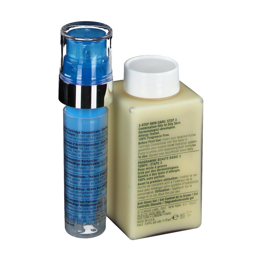 Deux produits cosmétiques. Un distributeur bleu et une bouteille crème. Texte sur les deux. Vue arrière.