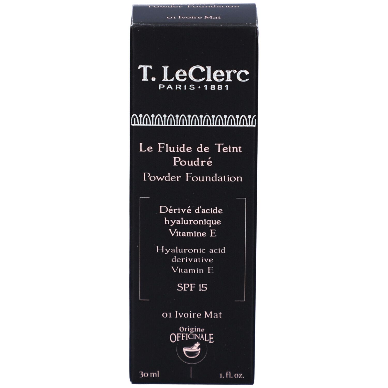 Emballage du fond de teint fluide mat T. LeClerc. Boîte noire. Inscription: Le Fluide de Teint Poudré, Powder Foundation. 01 Ivoire Mat.