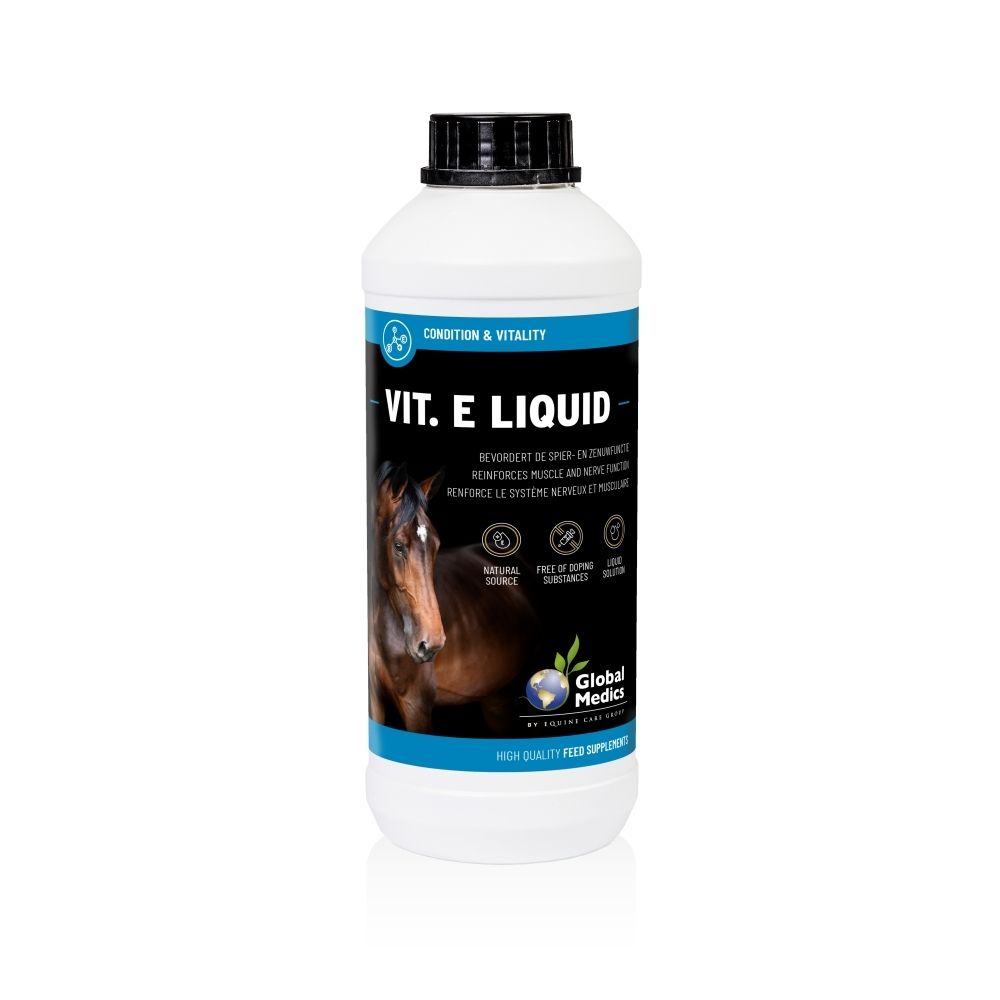 Bouteille de Vit. E Liquid pour chevaux, avec étiquette française et image de cheval.