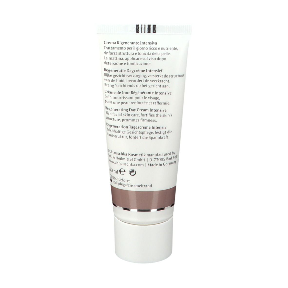 Rückseite einer weißen Tube mit braunem Streifen. Text in mehreren Sprachen. Marke: Dr. Hauschka. Made in Germany.