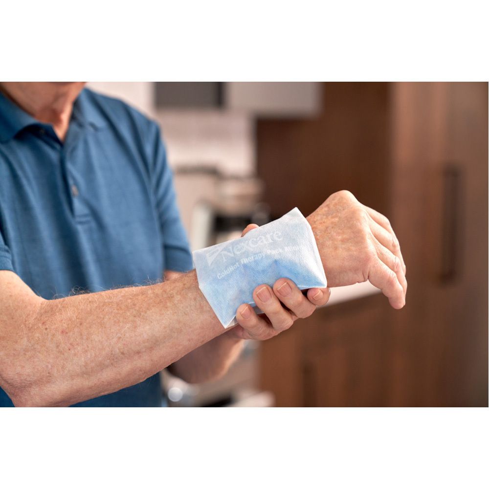 Emballage 3M Nexcare ColdHot Therapy Pack Mini. Image du produit et dimensions : 11 cm x 12 cm.