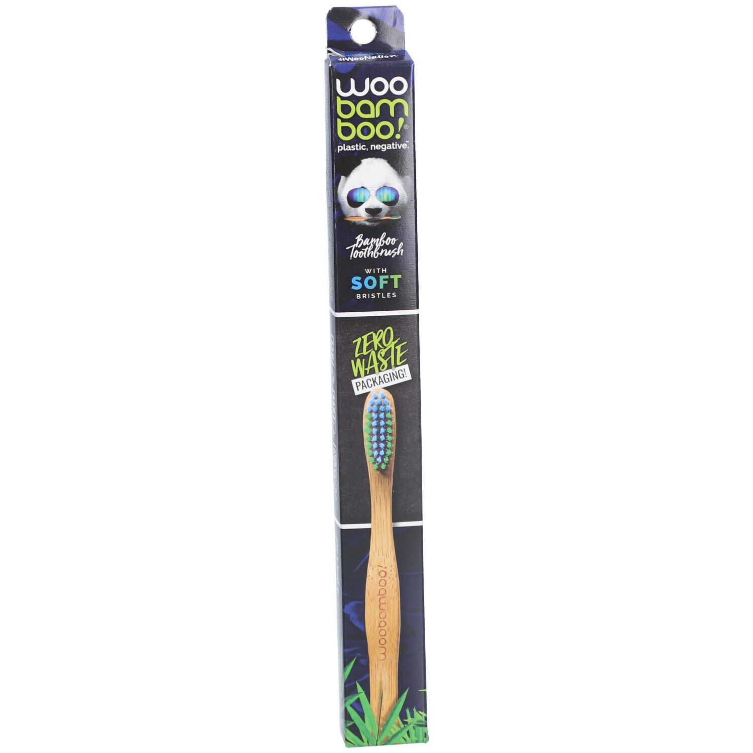 Zahnbürste in Verpackung. Bambus-Zahnbürste mit weichen Borsten. Verpackung mit Panda-Logo und Produktnamen.