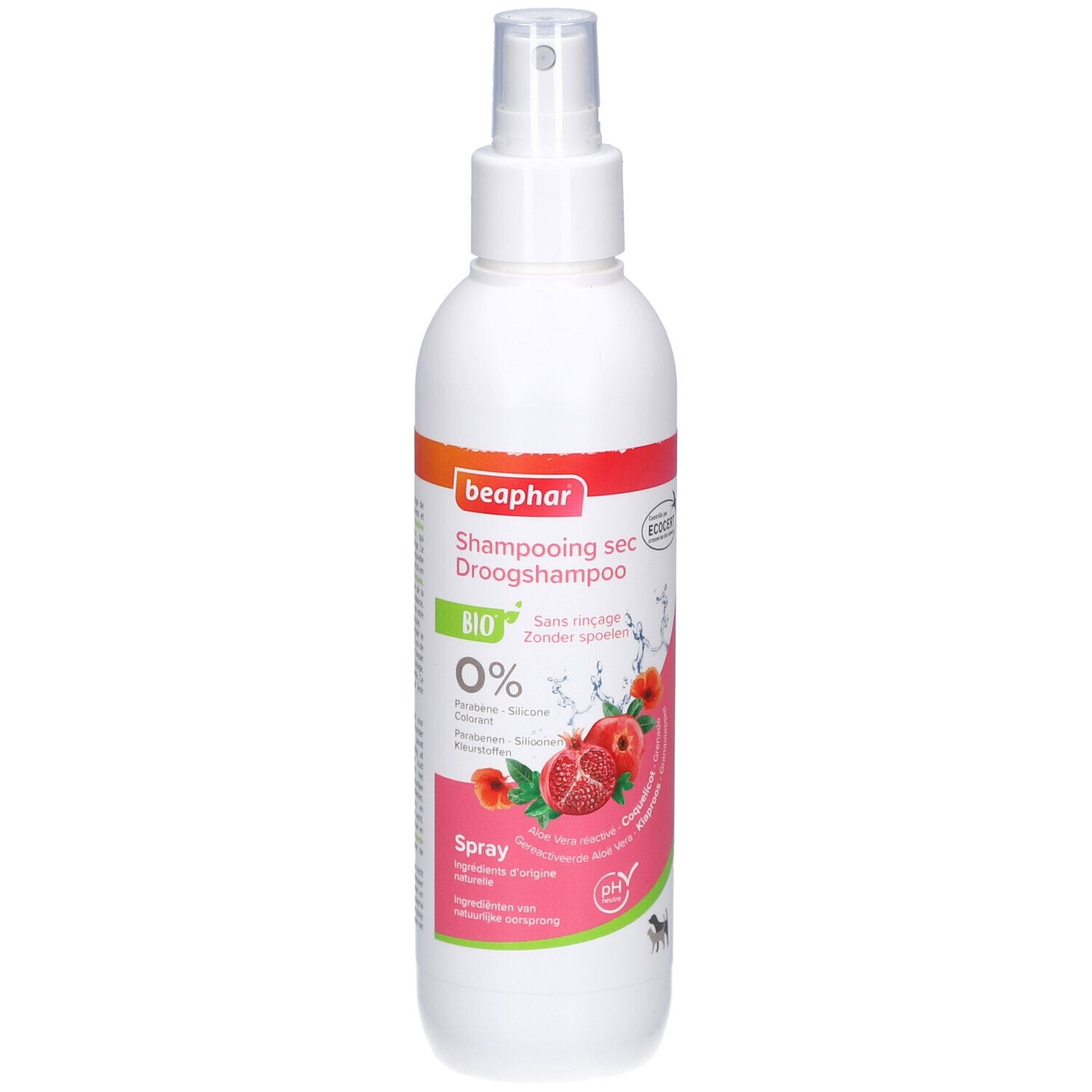 Weiße Sprühflasche mit roter und orangener Banderole. Aufdruck: Beaphar, Trockenshampoo, Bio, 0%, Spray. Abbildung von Granatapfel und Hibiskus. ECOCERT-Logo.
