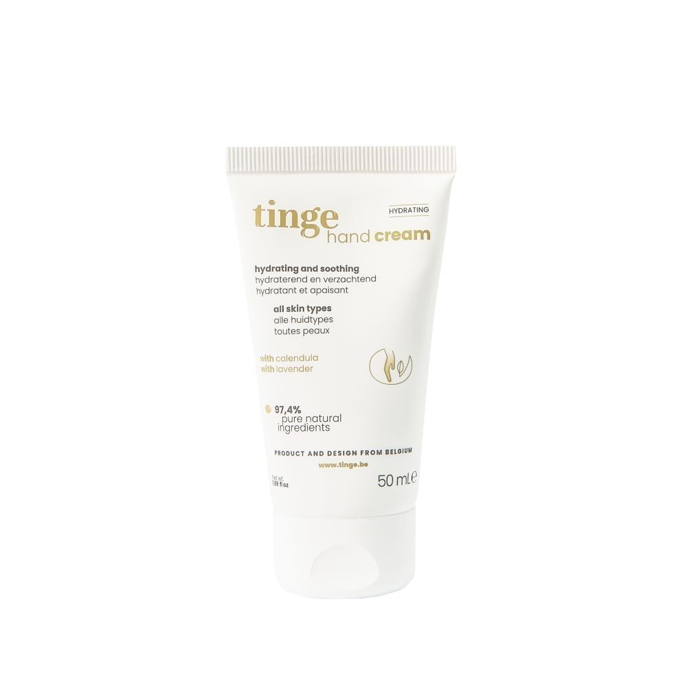 Tube de crème pour les mains Tinge, 50ml, blanc avec écriture dorée.