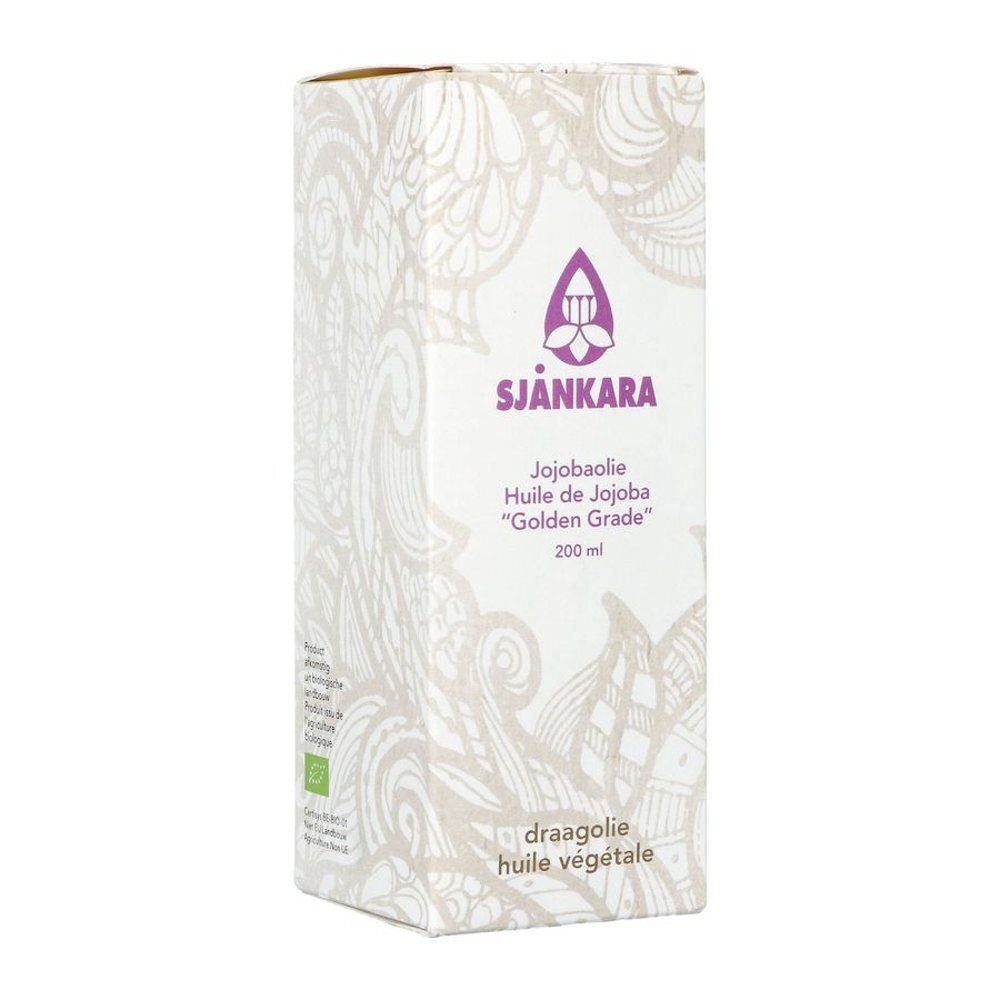 Emballage du produit. Boîte blanche avec nom du produit, marque et logo.