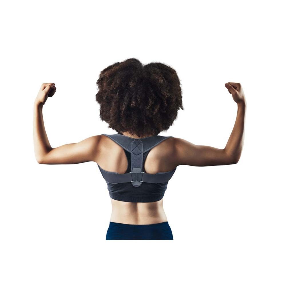 3M Futuro Haltungskorrektur. Schwarze, verstellbare Rückenstütze. Verpackung mit Produktabbildung und Markenlogo.