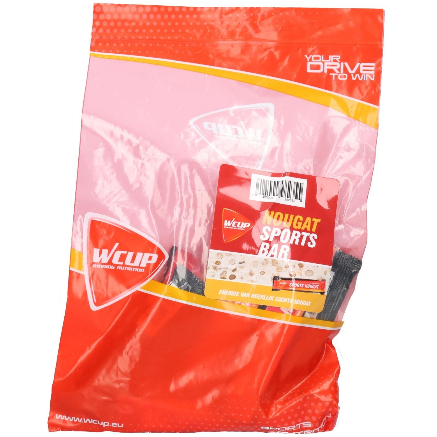 Transparente Verpackung mit Wcup-Logo und Nougat Sports Bar. Rote und gelbe Akzente. Barcode und Text auf der Verpackung.