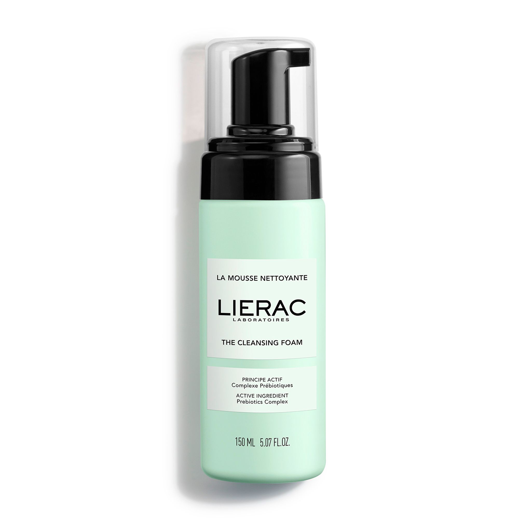 Flacon vert clair avec pompe noire. Inscription: LIERAC, THE CLEANSING FOAM. Bouchon transparent. 150 ml.