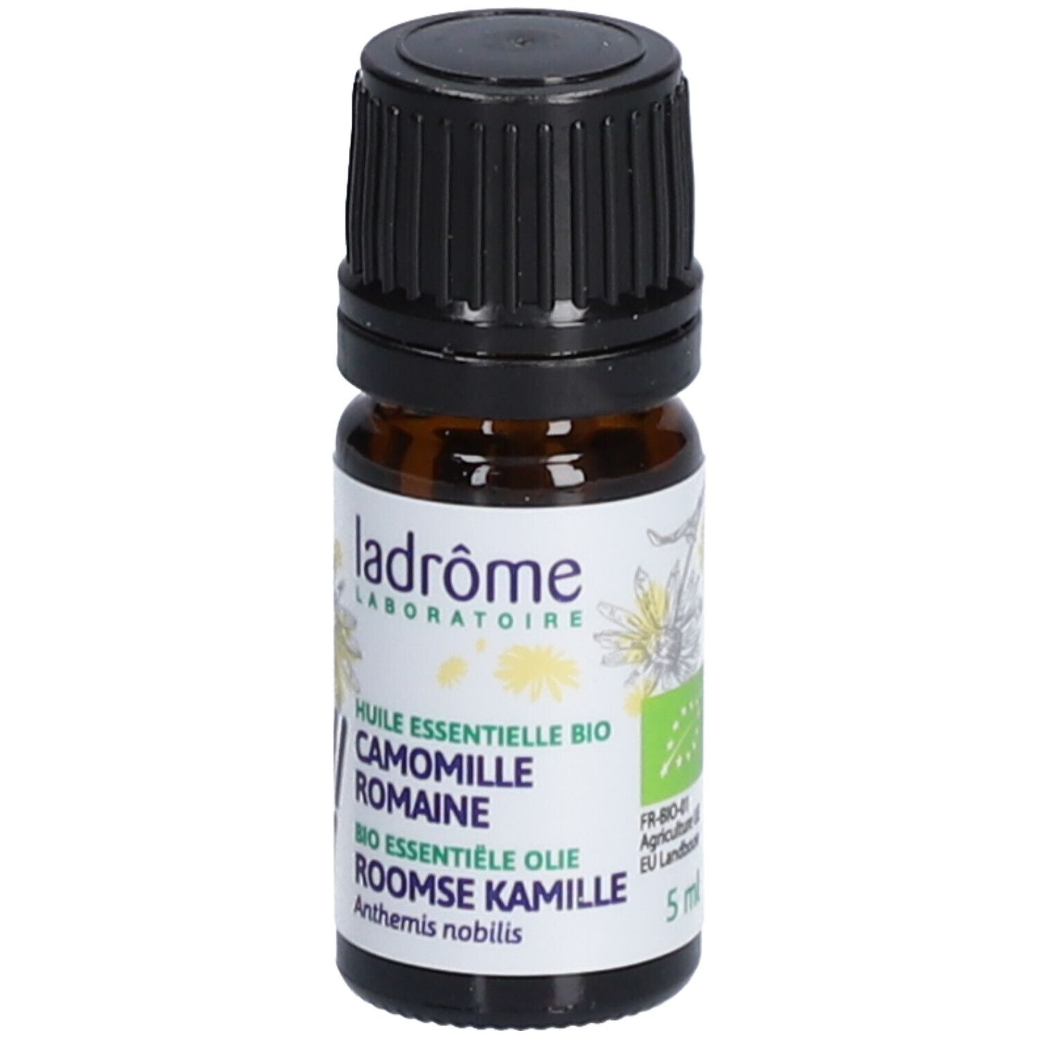Flacon en verre brun avec bouchon noir. Étiquette avec texte: Ladrôme, Huile Essentielle Bio Camomille Romaine, 5 ml.