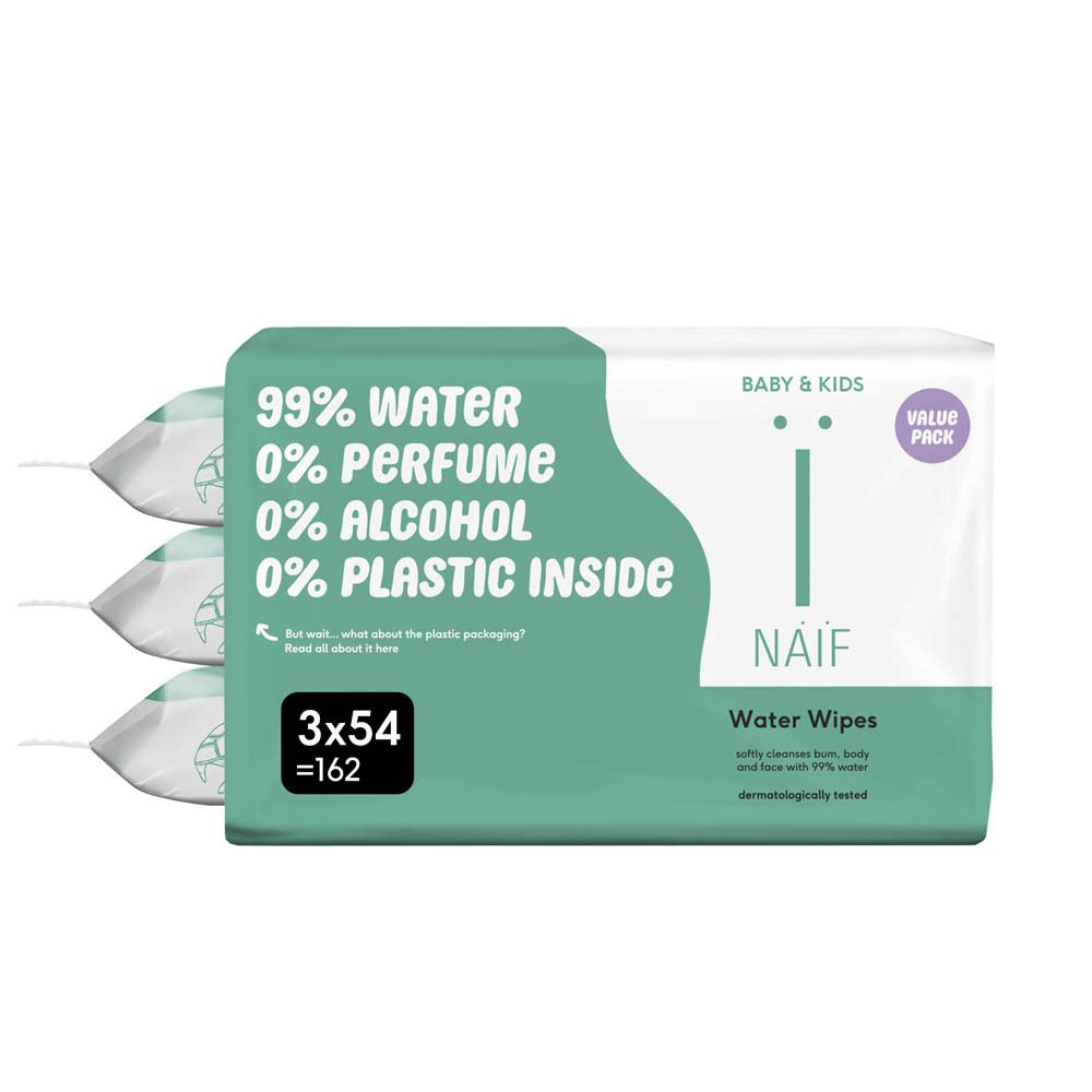 Lingettes NAÏF Water Wipes. Emballage vert et blanc. Inscriptions : 99% eau, 0% parfum et alcool, 0% plastique. 3x54 pièces.